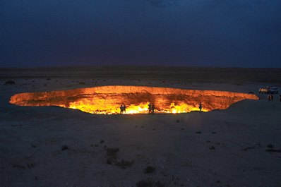 Darvaza Gas Crater, Turkmenistan