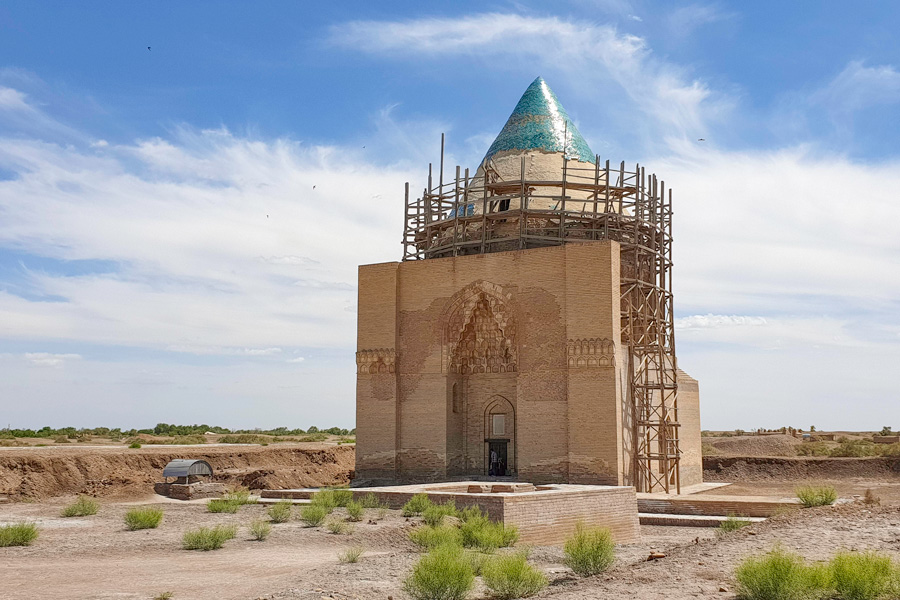 Mausoleum of Sultan Tekesh