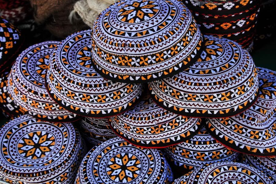 Traditional turkmen headdress