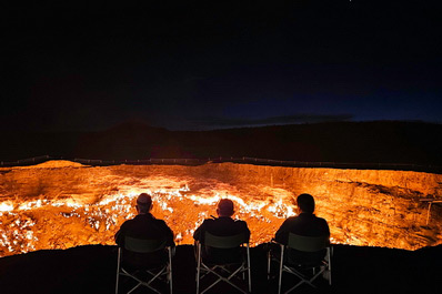 Darvaza Gas Crater. Turkmenistan Travel Guide