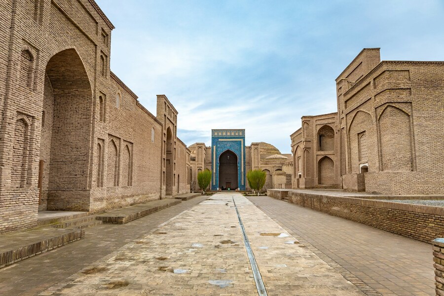 Advantour - Silk Road Tour Operator