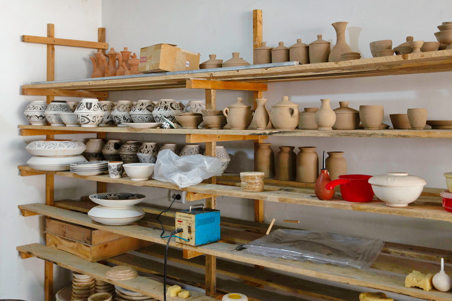 Alisher Nazirov Workshop, Rishtan, Ceramic Artists of Uzbekistan