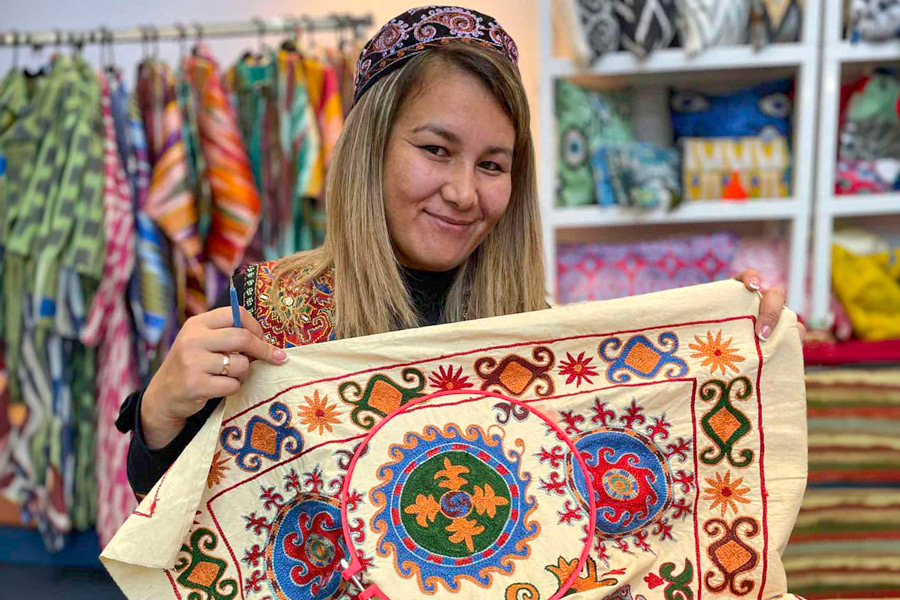 Nargiza Sherkhodzhaeva, Margilan