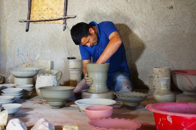 Gijduvan ceramics