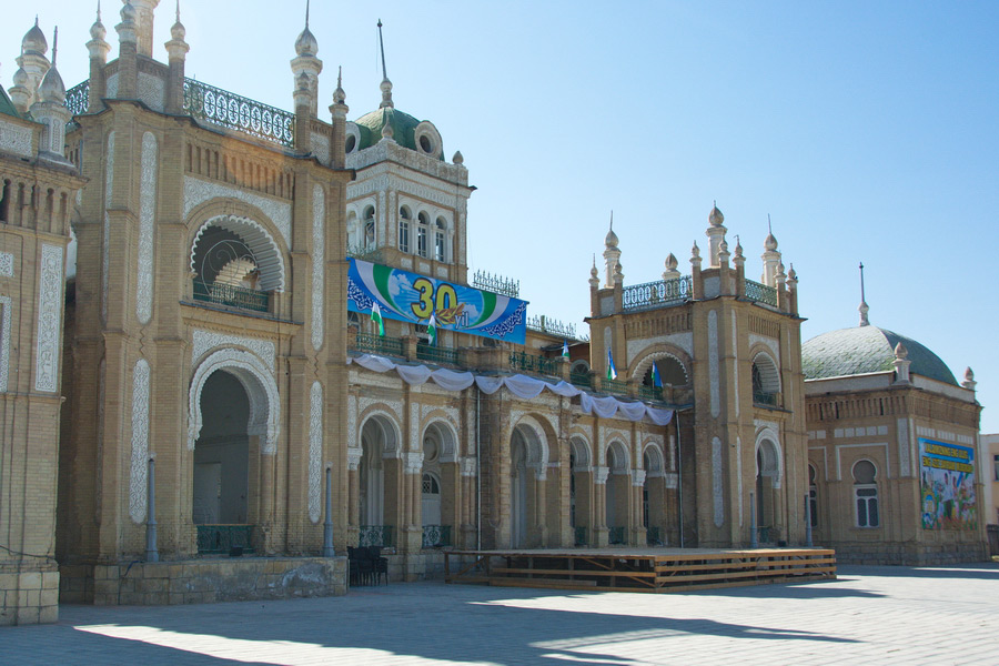 Palacio del Emir de Bujará en Kagan, cerca de Bujará