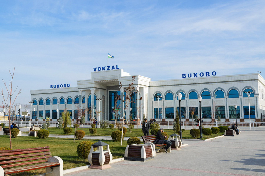 Estación de Ferrocarril de Bujará