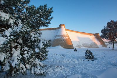 雪に覆われたブハラ