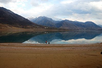 Réservoir de Tcharvak, l’Ouzbékistan