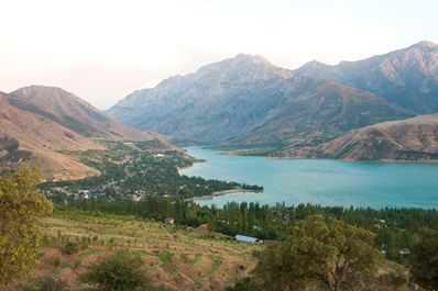 Embalse de Charvak, Uzbekistán