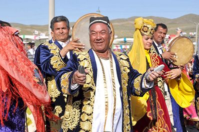 Traditional Uzbek dance