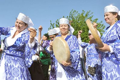 Traditional Uzbek dance