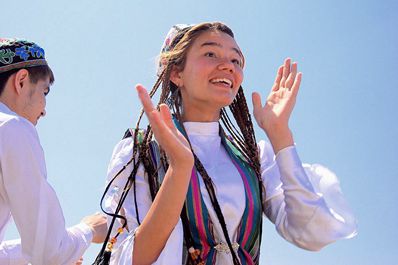 Traditional Uzbek dance