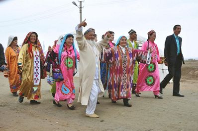 Asrlar sadosi, l'Ouzbékistan