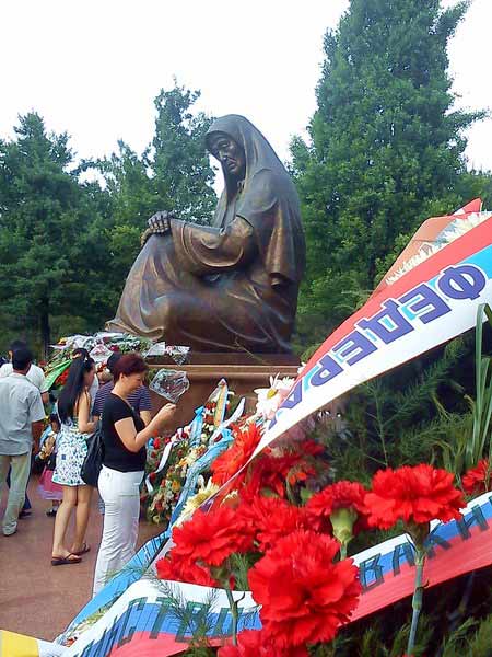 Статуя Цветок Фото Гугл Узбекистан