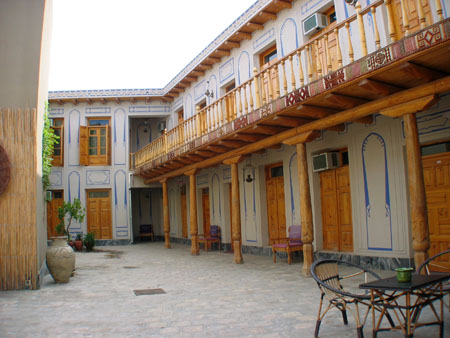 Lyabi House Hotel