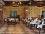 Restaurant, La base touristique Layner