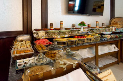 Restaurant, Club 777 Guest House