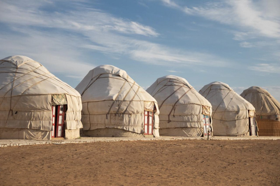 Le camp de yourtes Aïdar