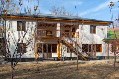 Fassade, Gasthaus Khayot