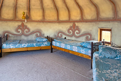Yourte, Le camp de yourtes Safari