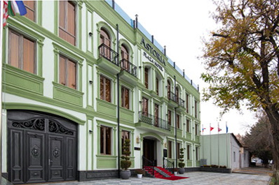 Astoria Plaza Hotel