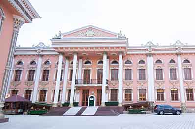 Entrance, Golden Samarkand Hotel
