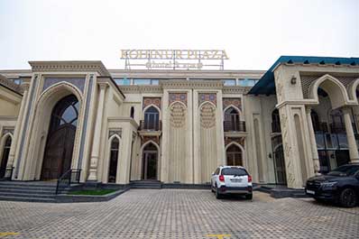 Entrance, Kohinur Plaza Hotel