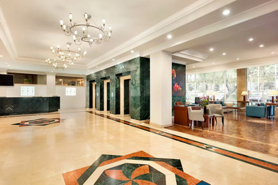 Hall, Hôtel Wyndham Tashkent