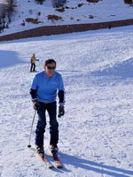 Amateur skier
