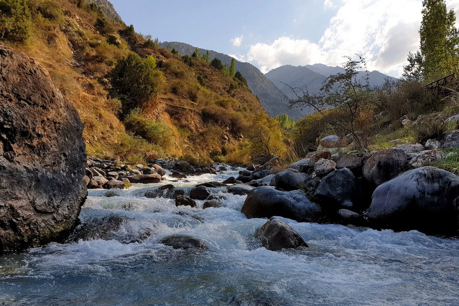 Shakhimardan, Valle de Ferganá