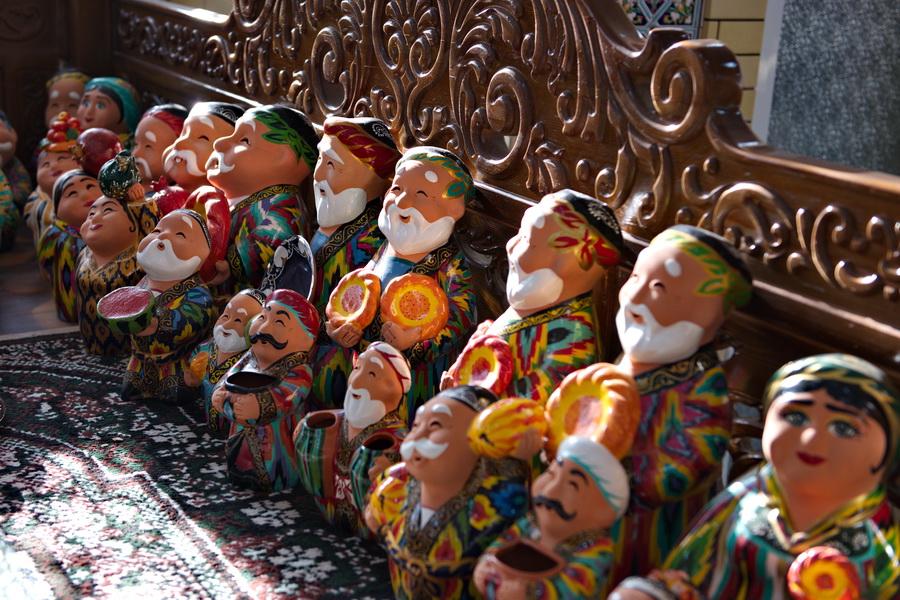 Traditionelle usbekische Souvenirs