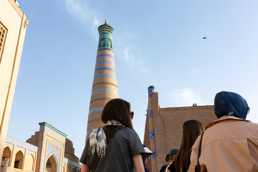 Les Curiosités de Khiva - Islam Khodja Les Curiosités de Khiva - Islam Khodja