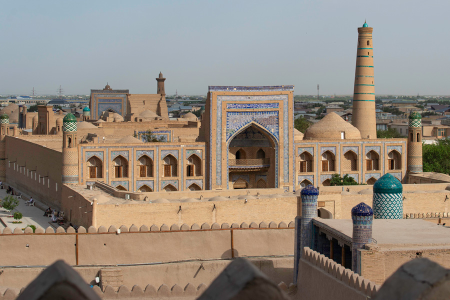 Madraza Muhammad Rahim-khan, Jivá