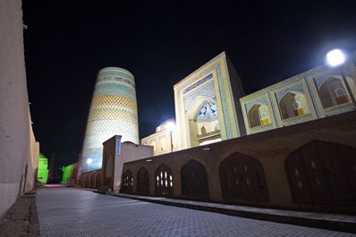 Kalta-Minor minaret and Muhammad Amin-khan Madrasah, Khiva