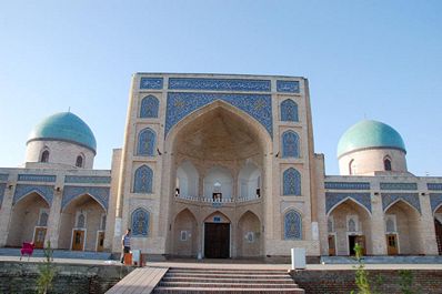 Médersa Norbut-biy, Kokand