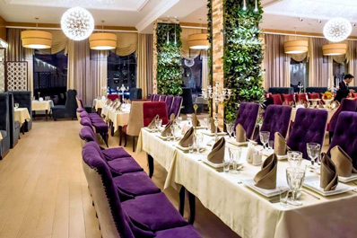 Интерьер ресторана, Истиклол