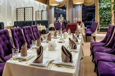 Интерьер ресторана, Истиклол