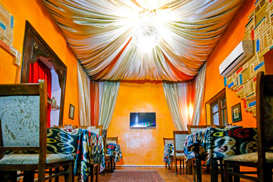 Интерьер ресторана, Old Bukhara