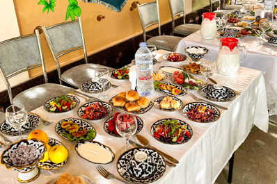 Еда, Shakhnoza National House