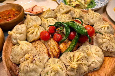 Food, Traktir Restaurant