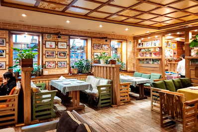 Interior, Traktir Restaurant