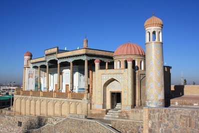 Hazrat Hyzr Mosque in Samarkand, Uzbekistan