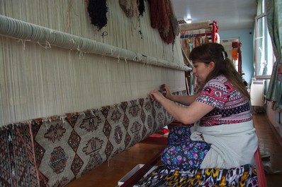 Silk carpet factory, Samarkand