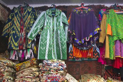 Uzbekistan souvenirs - oriental fabrics and carpets