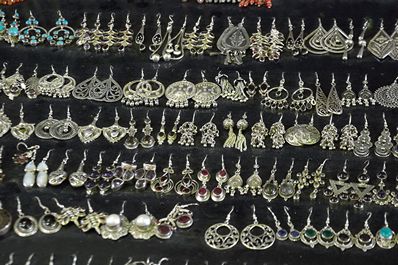 Souvenirs de l’Ouzbékistan - bijouterie