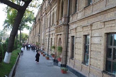 Place d’Amir Timur, Tachkent