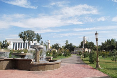 Place d’Amir Timur, Tachkent