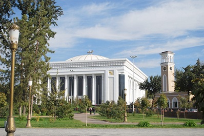 Place d’Amir Timur, Tachkent