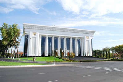 Place d’Amir Timur, Tachkent