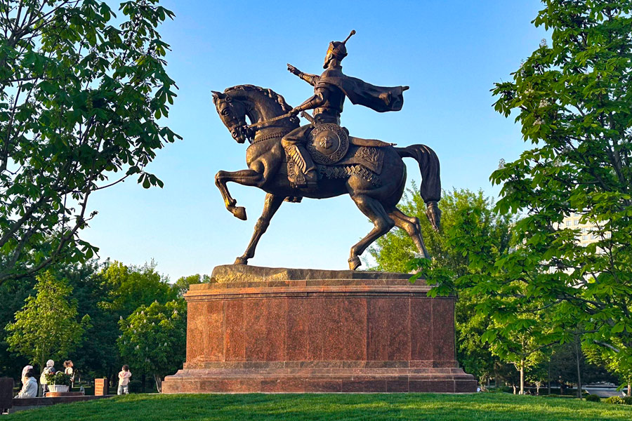 Площадь Амира Тимура, Ташкент Площадь Амира Тимура, Ташкент